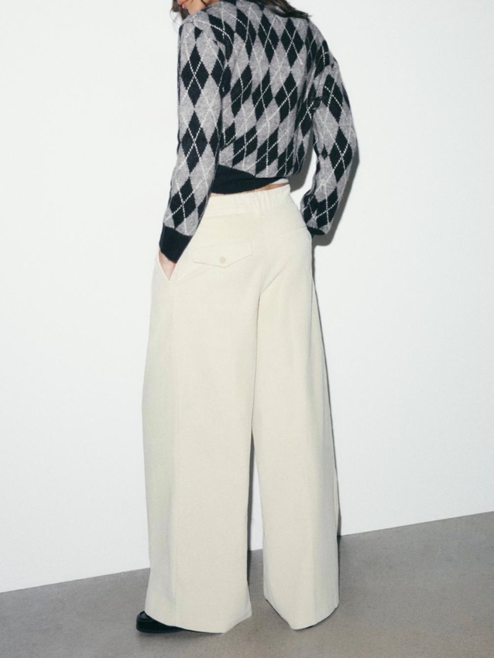Pants - Picture 5 of 6